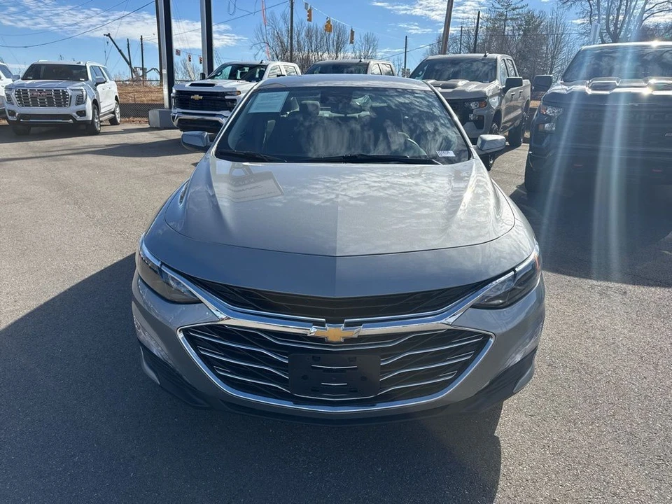 2023 Chevrolet Malibu - Image 8 of 12