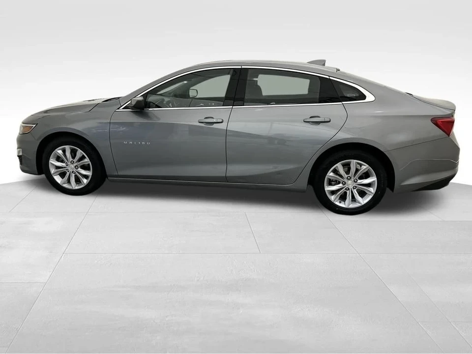 2023 Chevrolet Malibu - Image 2 of 12