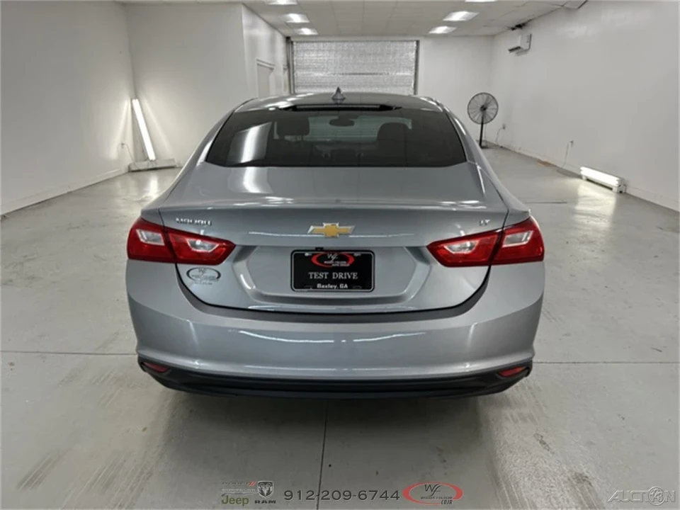 2023 Chevrolet Malibu - Image 6 of 19