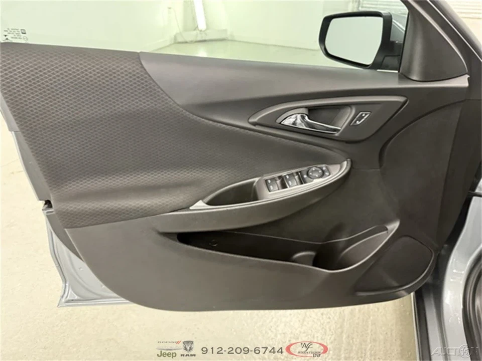 2023 Chevrolet Malibu - Image 11 of 19