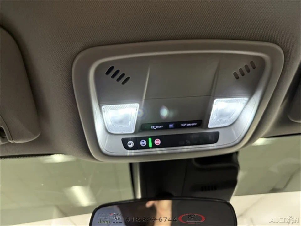 2023 Chevrolet Malibu - Image 18 of 19