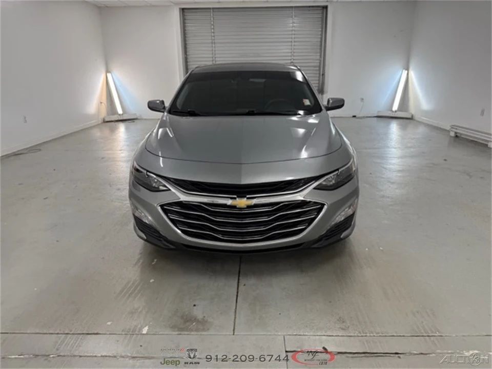 2023 Chevrolet Malibu - Image 2 of 19