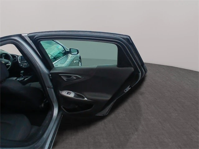 2023 Chevrolet Malibu - Image 18 of 21