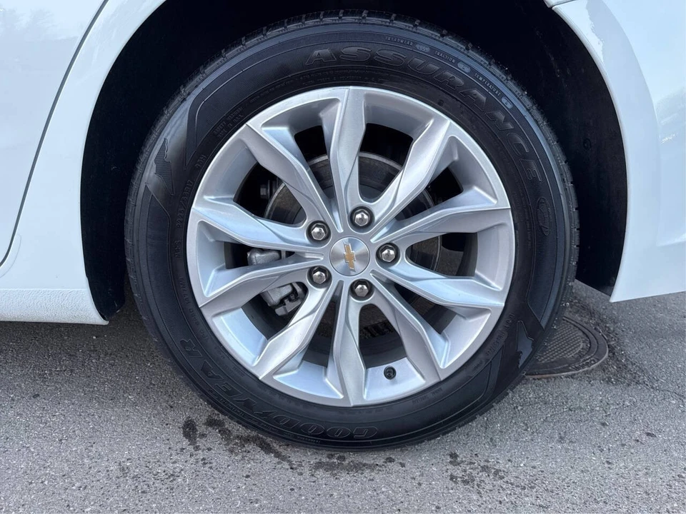 2023 Chevrolet Malibu - Image 15 of 21