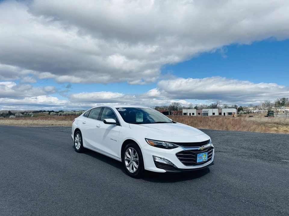 2023 Chevrolet Malibu - Image 2 of 21