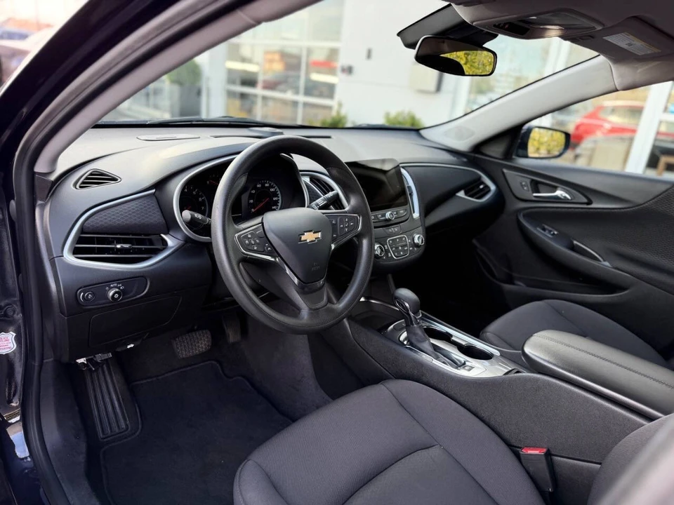 2023 Chevrolet Malibu - Image 8 of 20