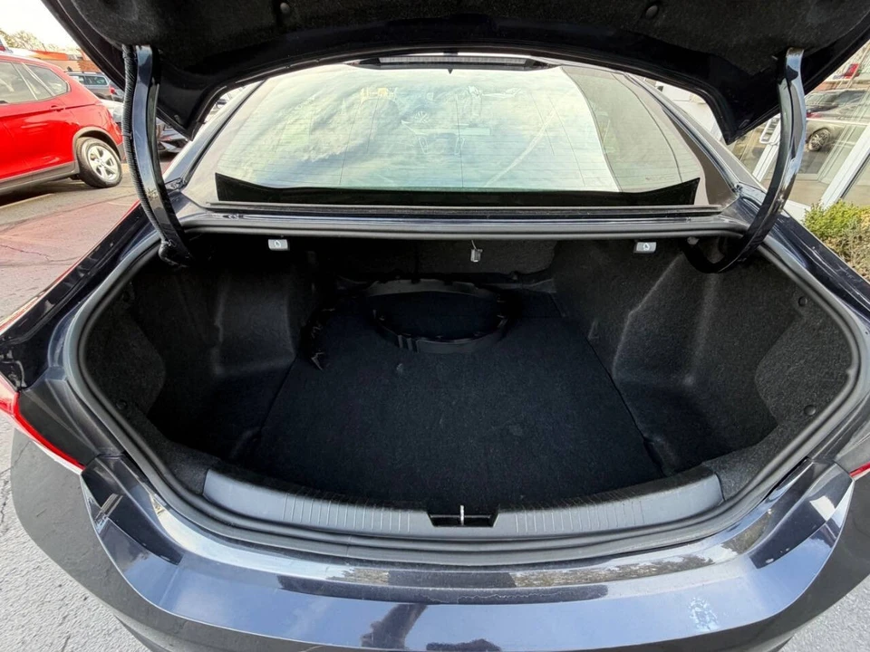2023 Chevrolet Malibu - Image 12 of 20