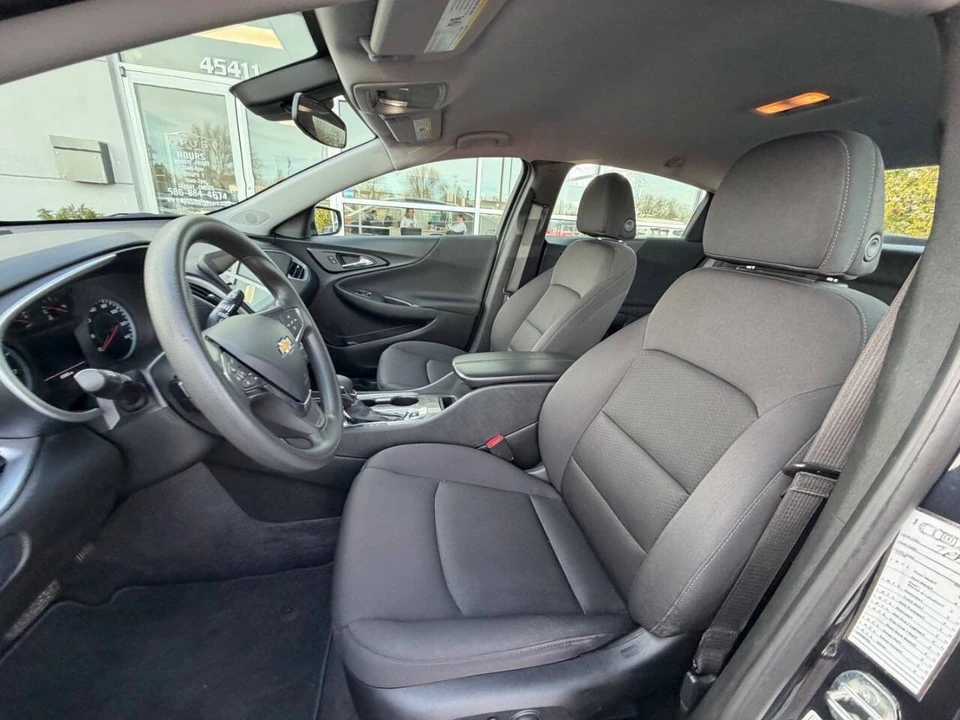 2023 Chevrolet Malibu - Image 10 of 20