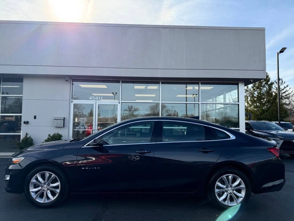 2023 Chevrolet Malibu - Image 2 of 20