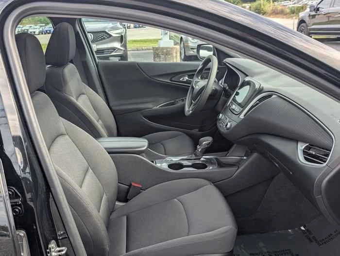 2023 Chevrolet Malibu - Image 5 of 15