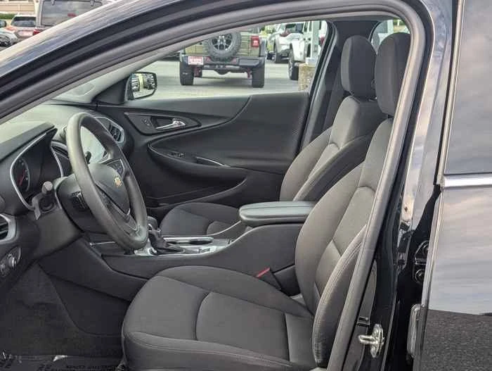 2023 Chevrolet Malibu - Image 6 of 15