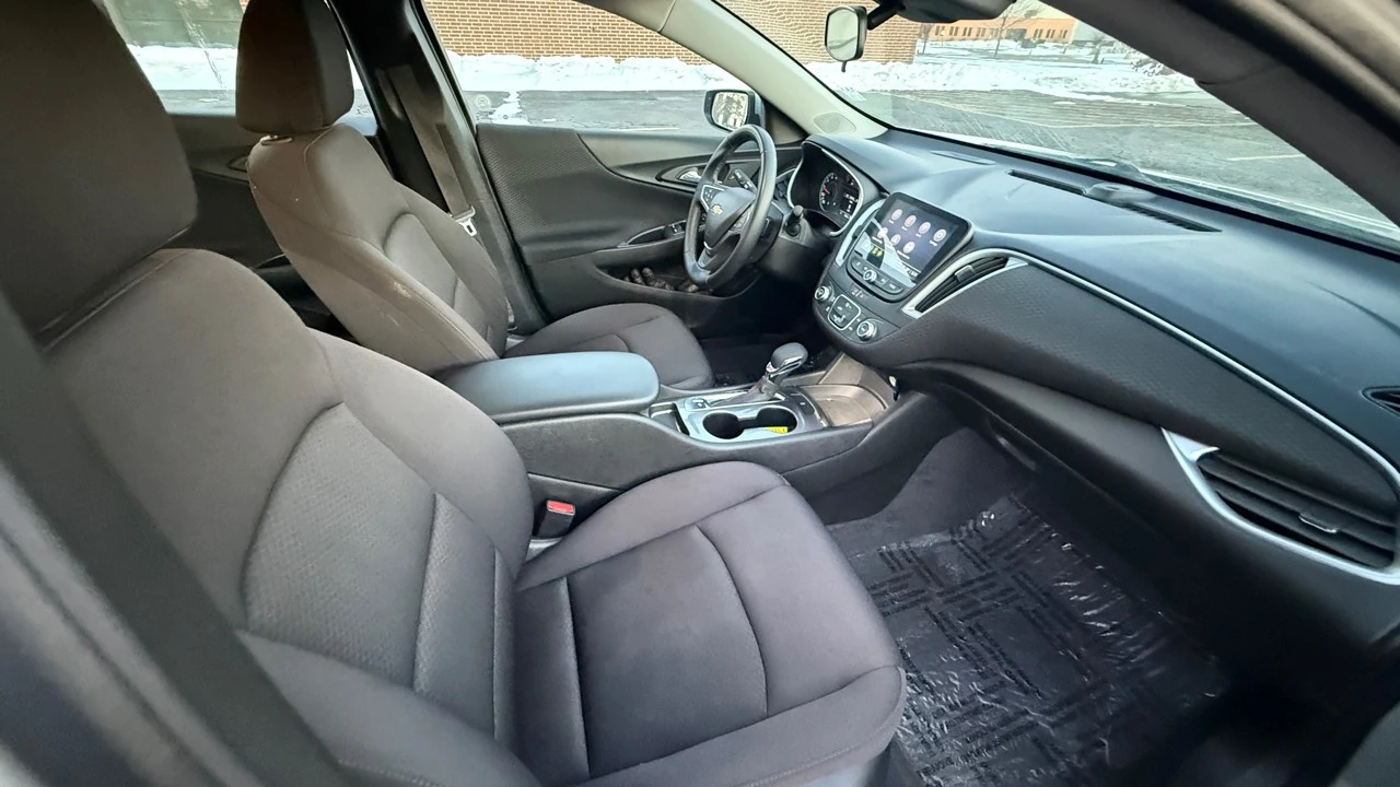 2023 Chevrolet Malibu - Image 11 of 21