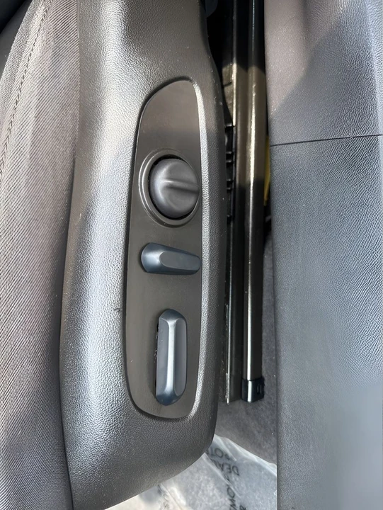 2023 Chevrolet Malibu - Image 10 of 12