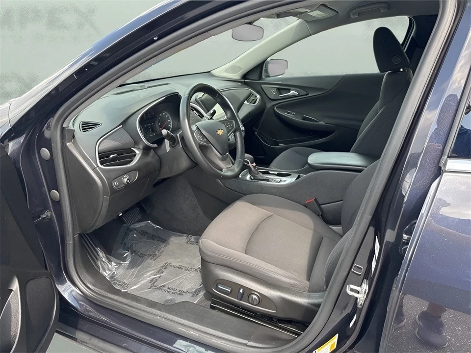 2023 Chevrolet Malibu - Image 9 of 12