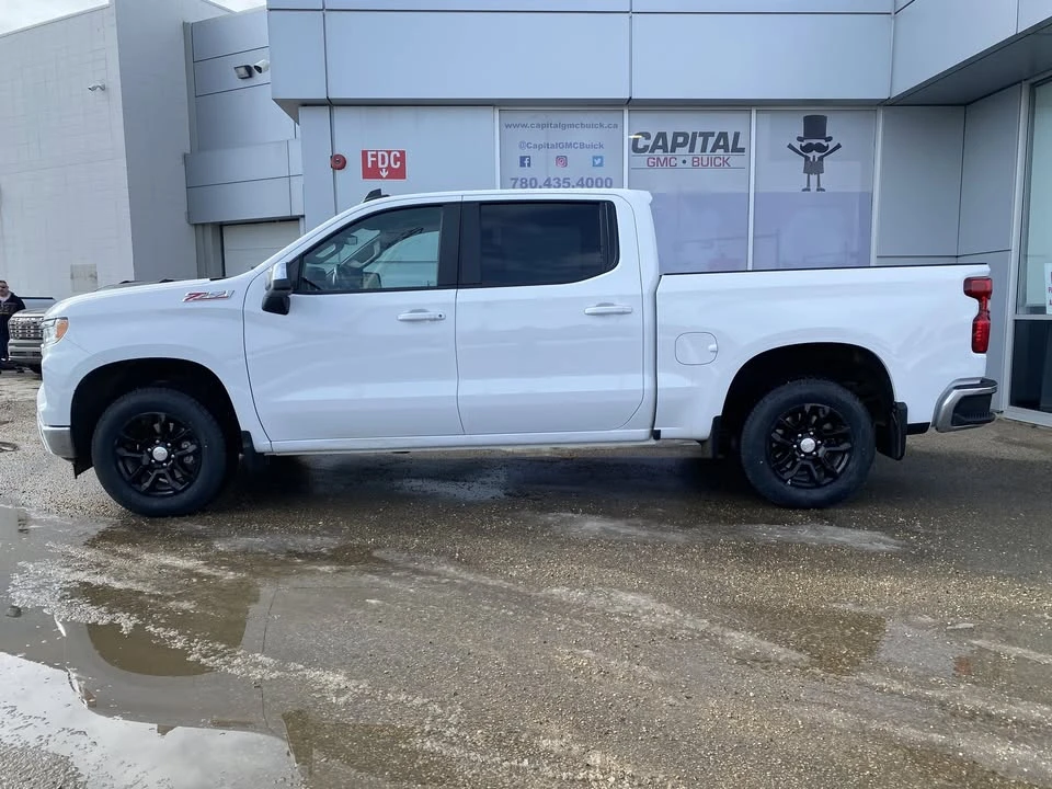 2023 Chevrolet Silverado 4th Gen - Image 2 of 10