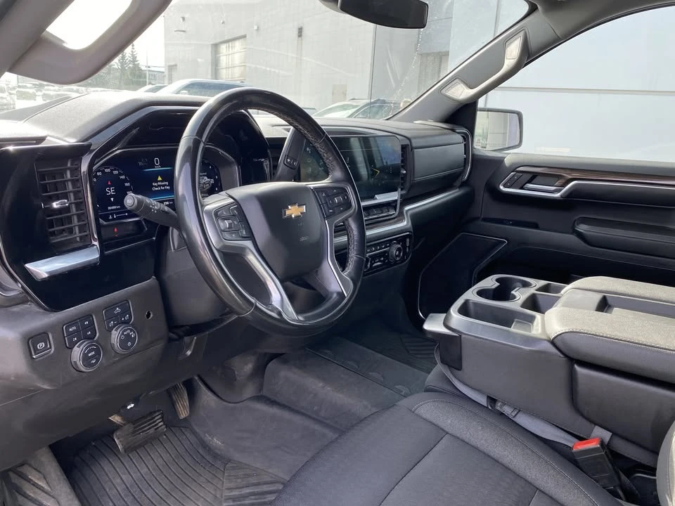 2023 Chevrolet Silverado 4th Gen - Image 9 of 10