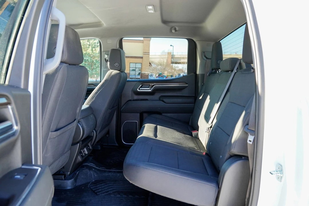 2023 Chevrolet Silverado 4th Gen - Image 15 of 21