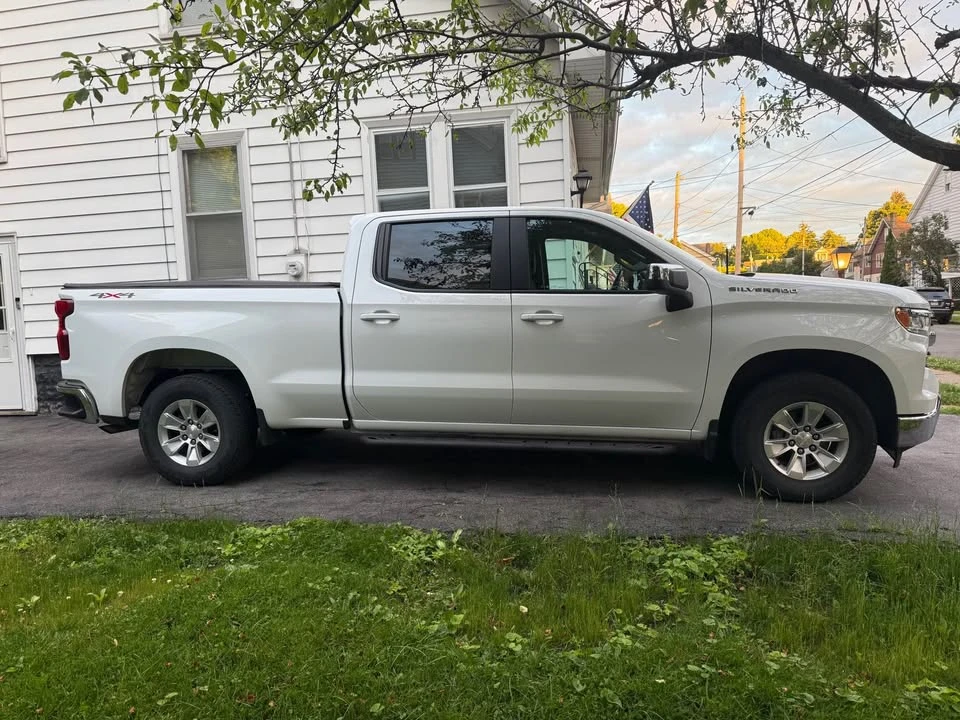 2023 Chevrolet Silverado 4th Gen - Image 3 of 10