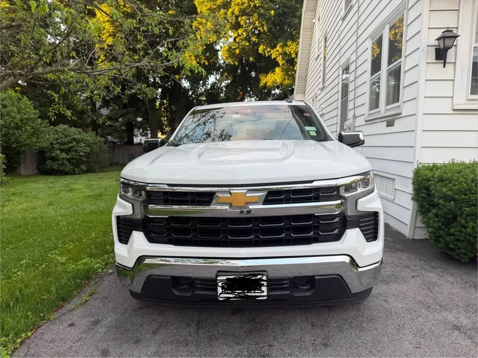 2023 Chevrolet Silverado 4th Gen - Image 2 of 10