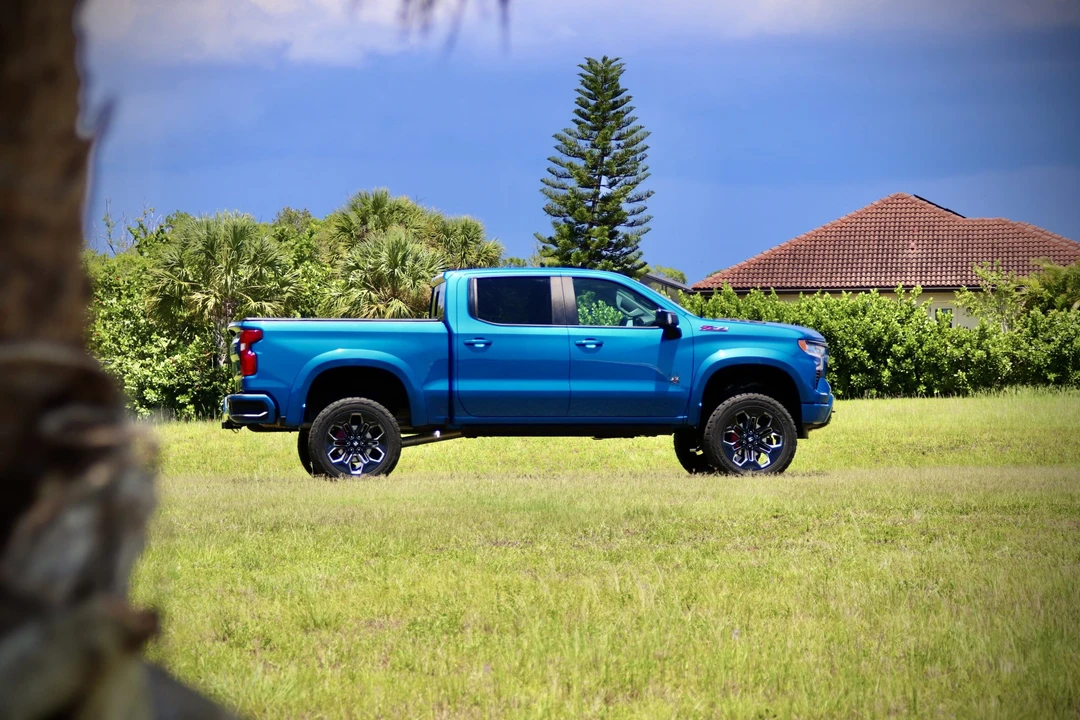 2023 Chevrolet Silverado 4th Gen - Image 11 of 31