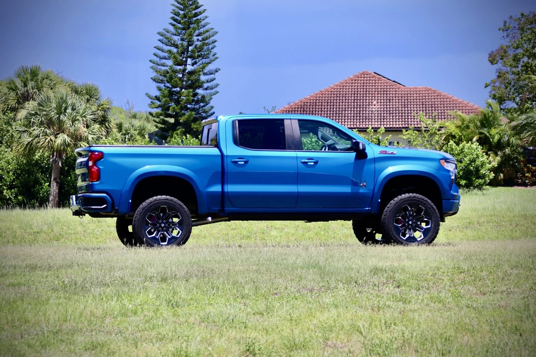 2023 Chevrolet Silverado 4th Gen - Image 12 of 31