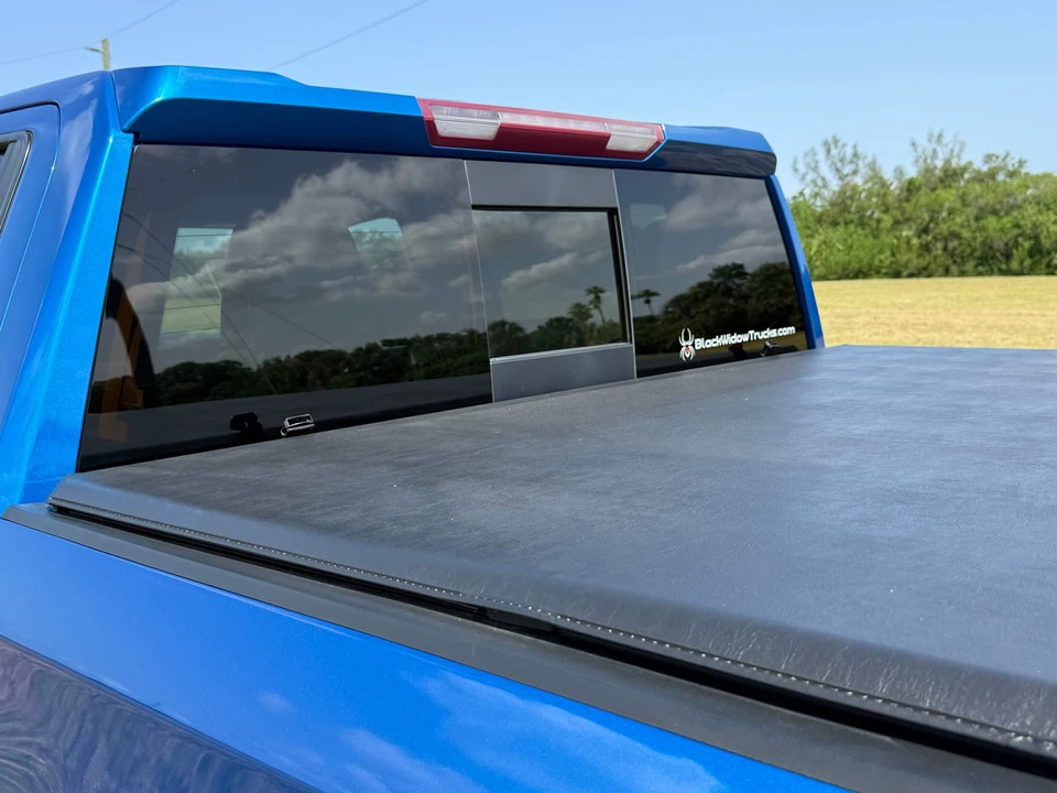 2023 Chevrolet Silverado 4th Gen - Image 15 of 31