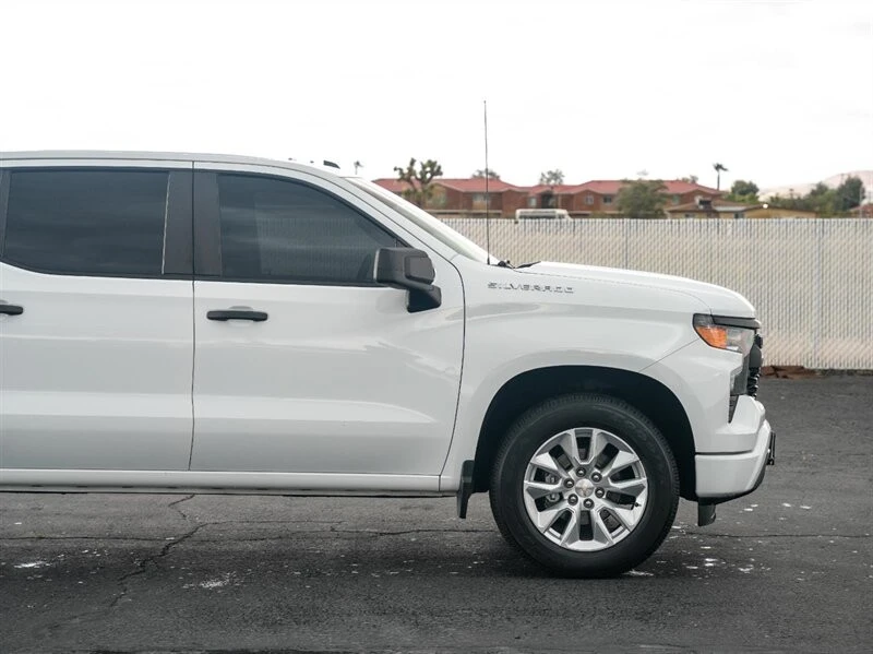 2023 Chevrolet Silverado 4th Gen - Image 10 of 21