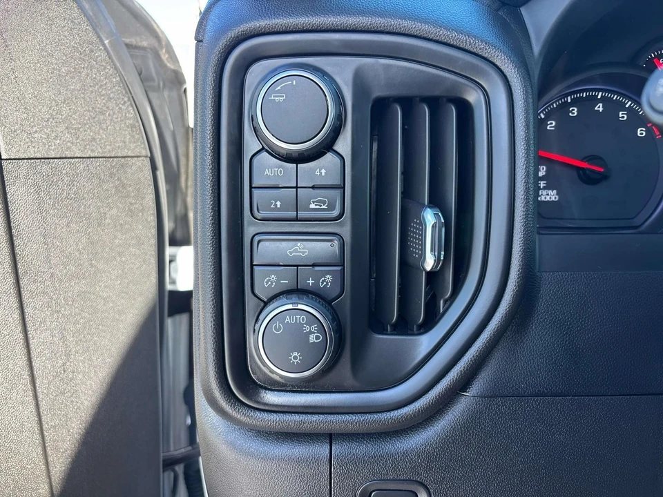 2023 Chevrolet Silverado 4th Gen - Image 17 of 21