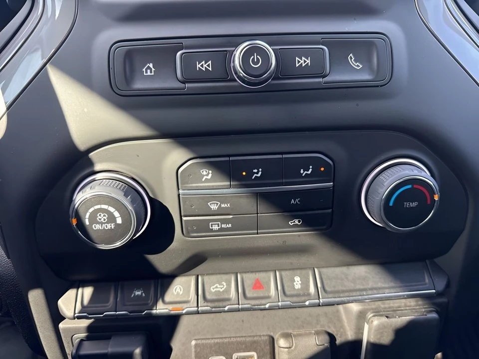 2023 Chevrolet Silverado 4th Gen - Image 17 of 21