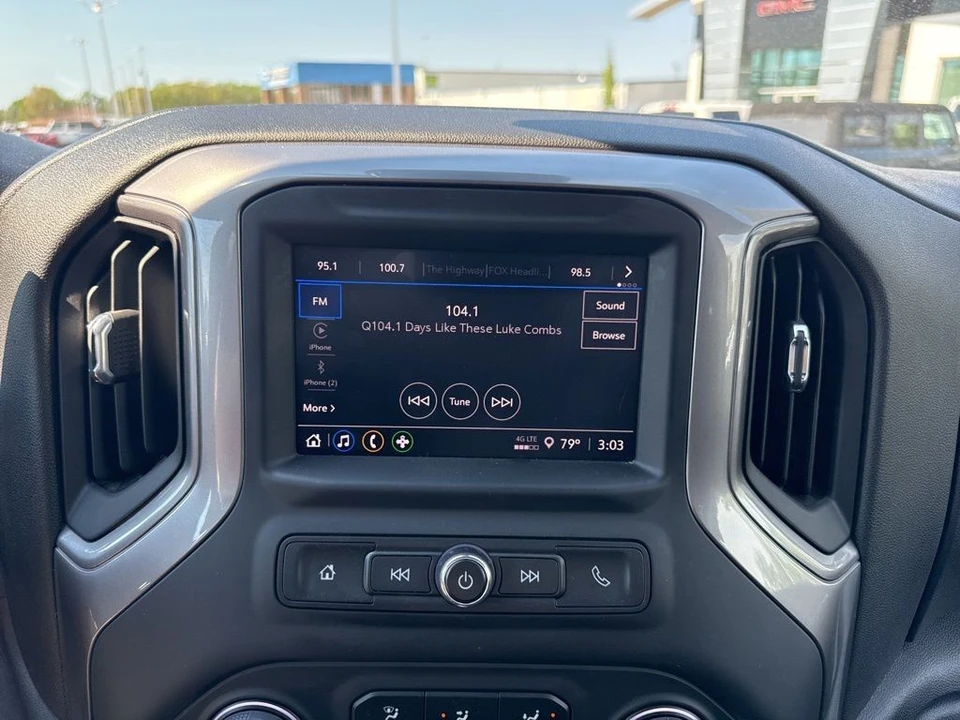 2023 Chevrolet Silverado 4th Gen - Image 17 of 21