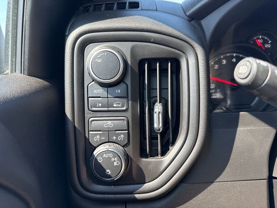 2023 Chevrolet Silverado 4th Gen - Image 21 of 21