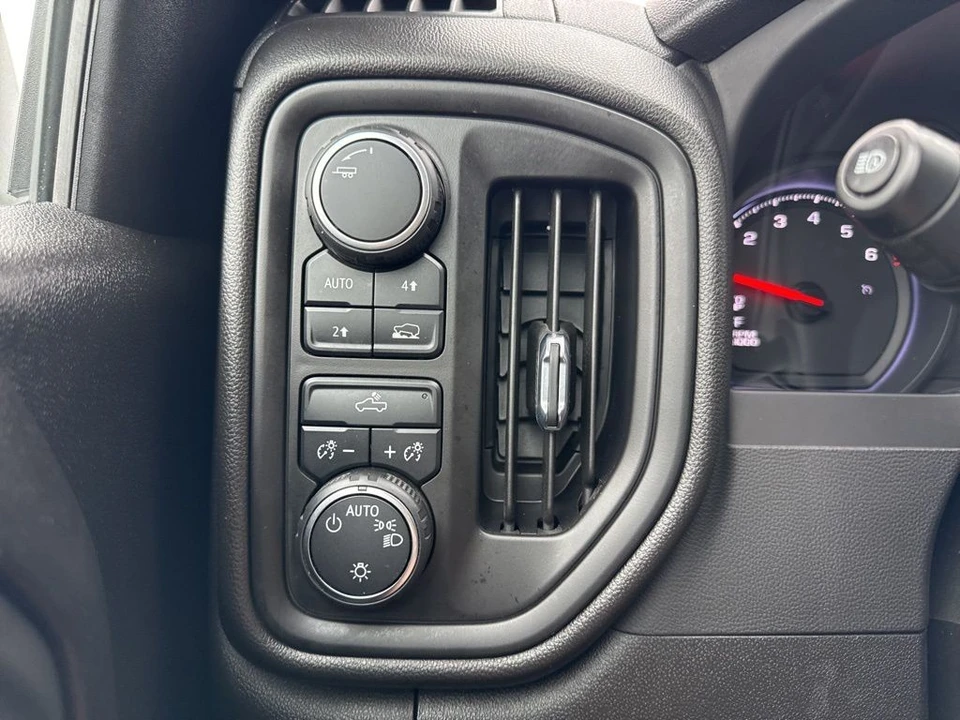 2023 Chevrolet Silverado 4th Gen - Image 20 of 21