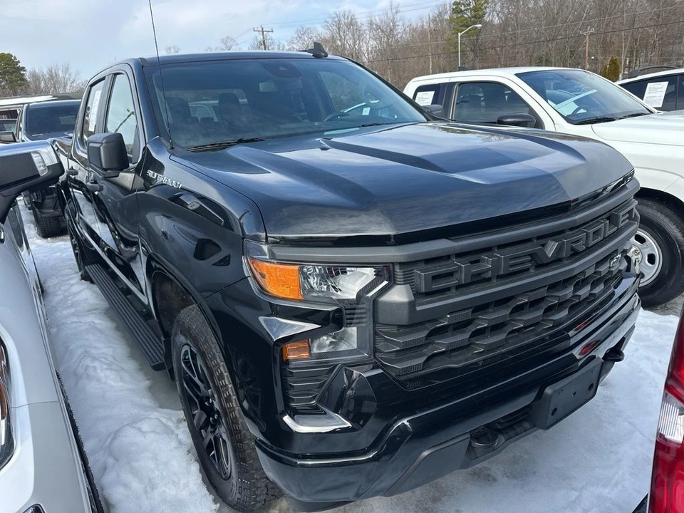 2023 Chevrolet Silverado 4th Gen - Image 2 of 4