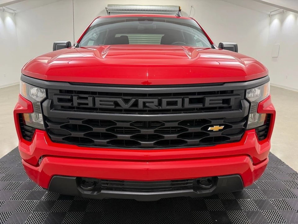 2023 Chevrolet Silverado 4th Gen - Image 2 of 21