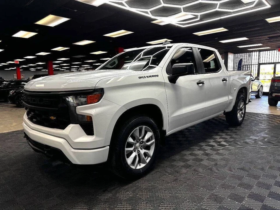 2023 Chevrolet Silverado 4th Gen - Image 8 of 21