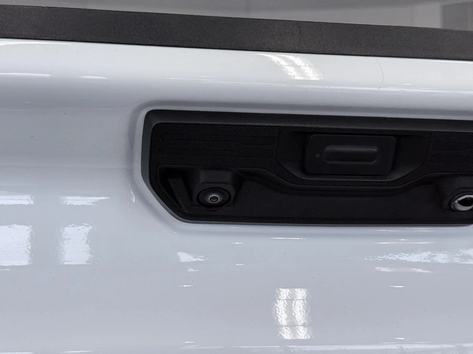 2023 Chevrolet Silverado 4th Gen - Image 17 of 21