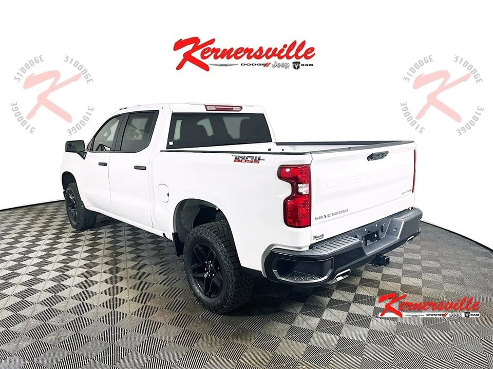 2023 Chevrolet Silverado 4th Gen - Image 5 of 12