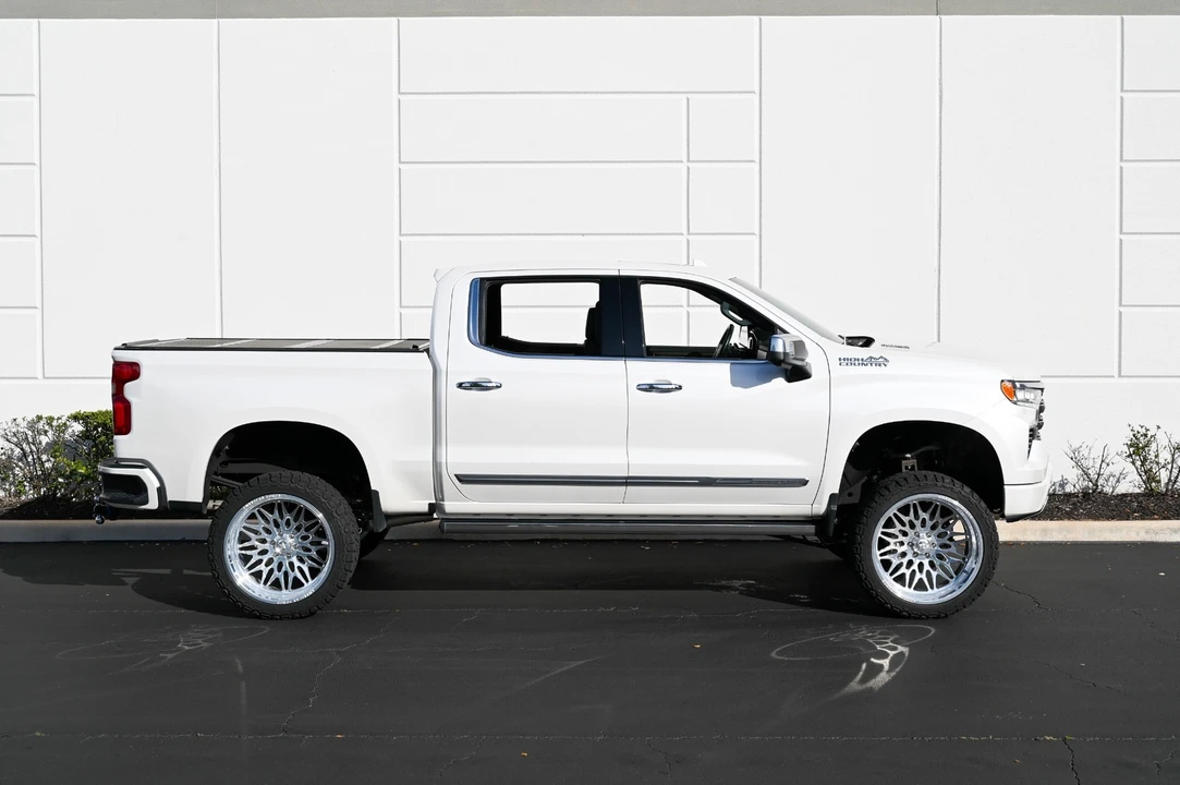 2023 Chevrolet Silverado 4th Gen - Image 12 of 12