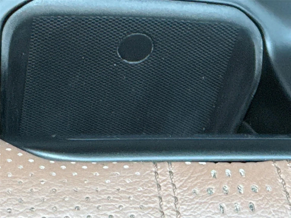2023 Chevrolet Silverado 4th Gen - Image 16 of 21