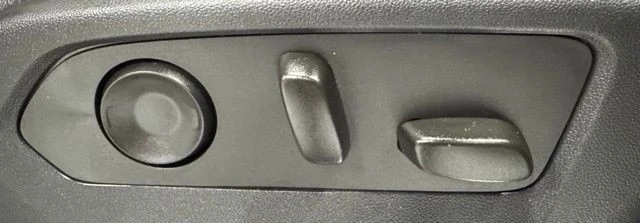 2023 Chevrolet Silverado 4th Gen - Image 24 of 31