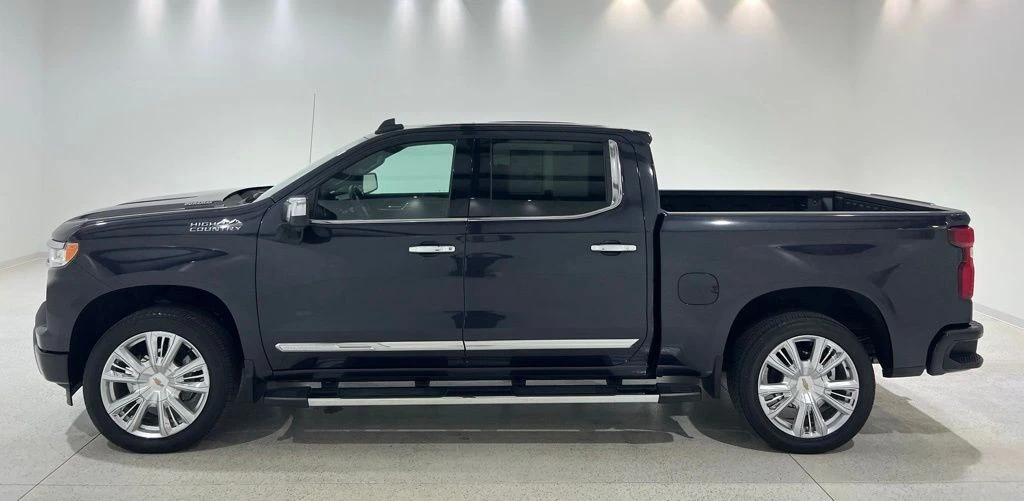 2023 Chevrolet Silverado 4th Gen - Image 2 of 21