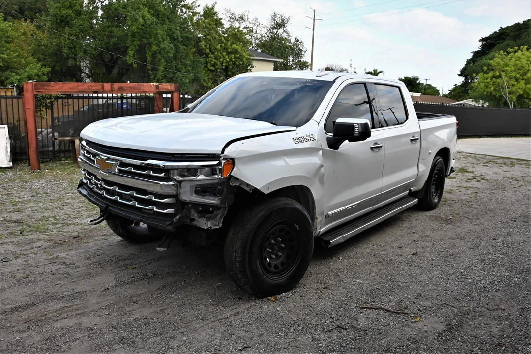 2023 Chevrolet Silverado 4th Gen - Image 2 of 19
