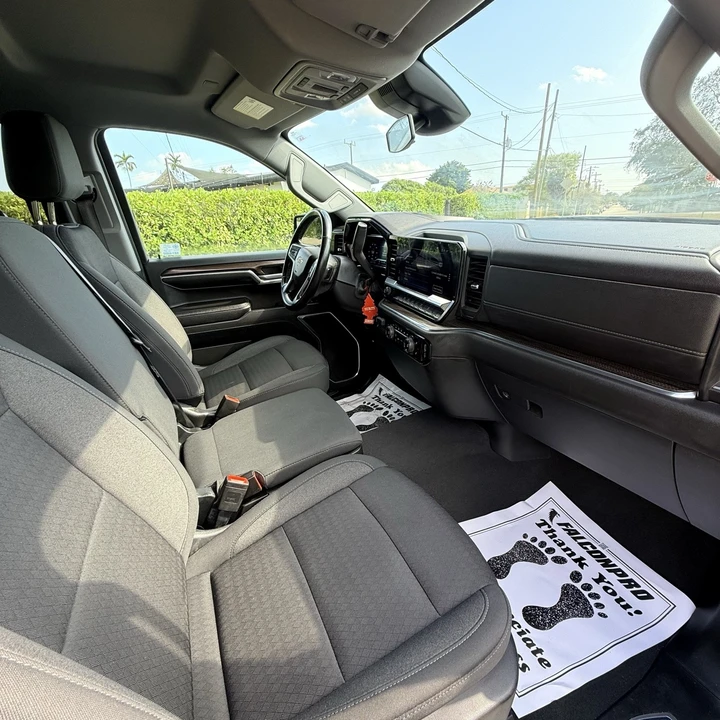 2023 Chevrolet Silverado 4th Gen - Image 15 of 21