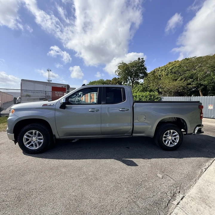 2023 Chevrolet Silverado 4th Gen - Image 4 of 21