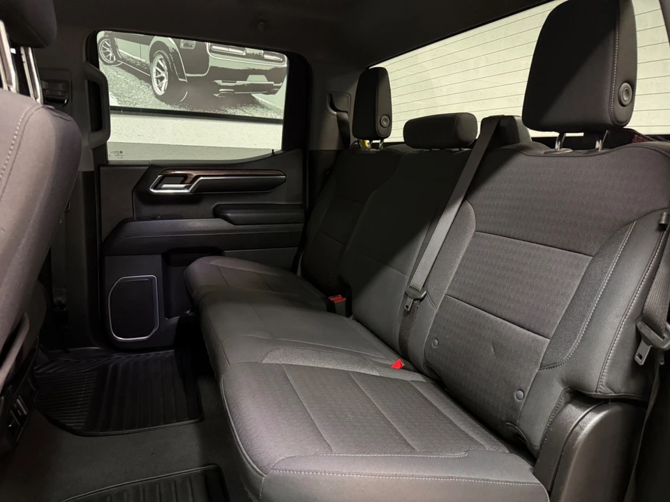 2023 Chevrolet Silverado 4th Gen - Image 18 of 21
