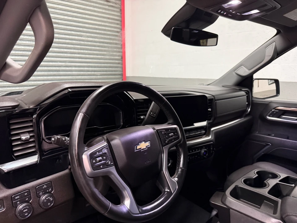 2023 Chevrolet Silverado 4th Gen - Image 14 of 21