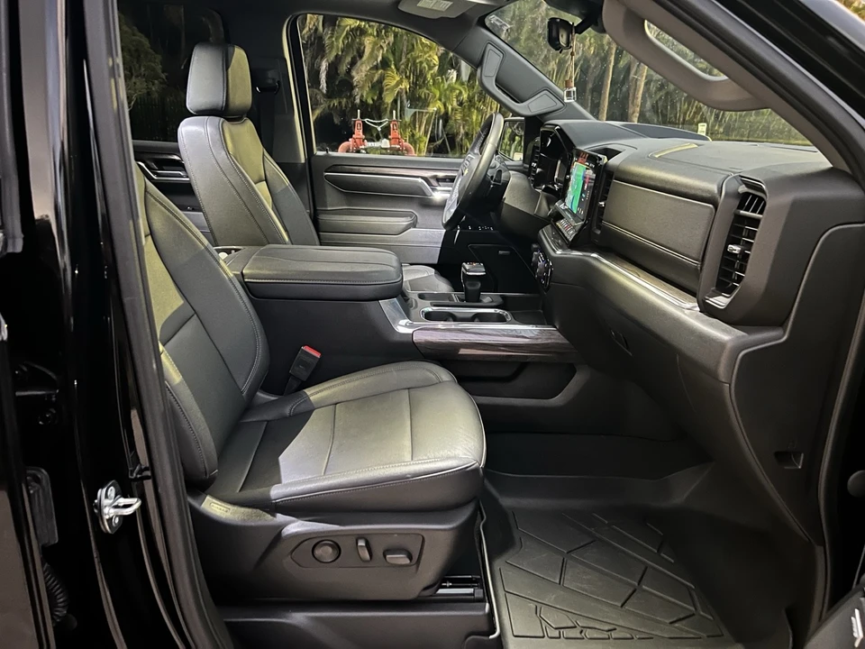 2023 Chevrolet Silverado 4th Gen - Image 15 of 21