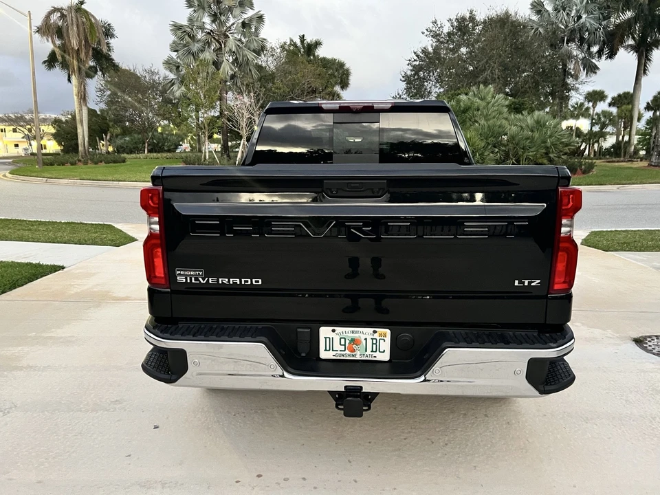 2023 Chevrolet Silverado 4th Gen - Image 4 of 21