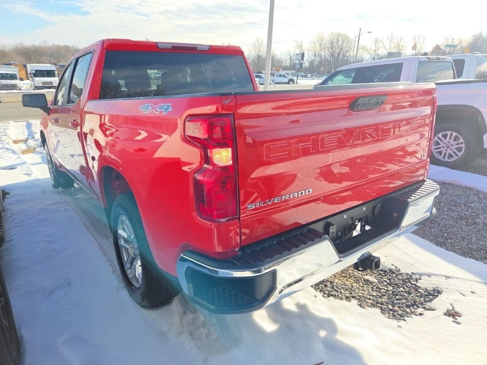 2023 Chevrolet Silverado 4th Gen - Image 4 of 4