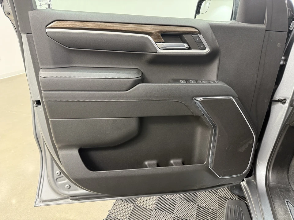 2023 Chevrolet Silverado 4th Gen - Image 11 of 12